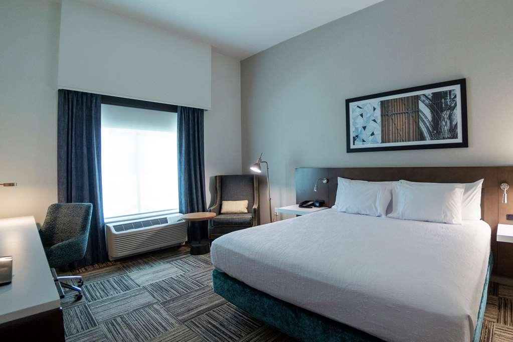 Hilton Garden Inn Спартанберг Номер фото